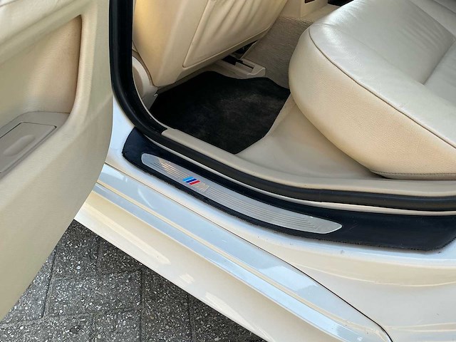 2007 bmw 5-serie 550i high executive personenauto - afbeelding 25 van  45