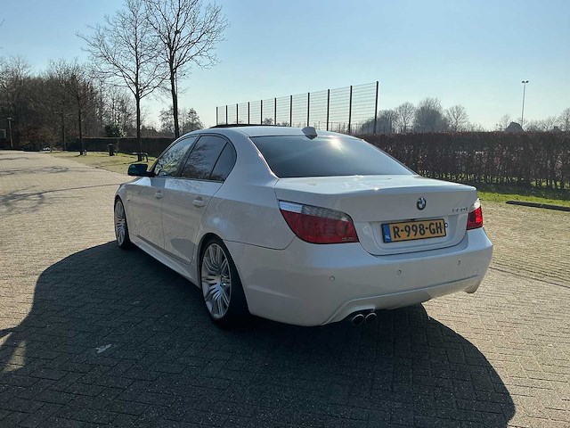 2007 bmw 5-serie 550i high executive personenauto - afbeelding 6 van  45