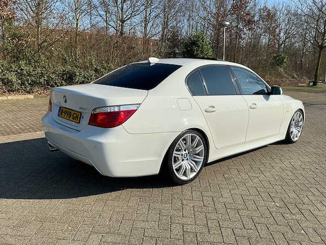 2007 bmw 5-serie 550i high executive personenauto - afbeelding 8 van  45