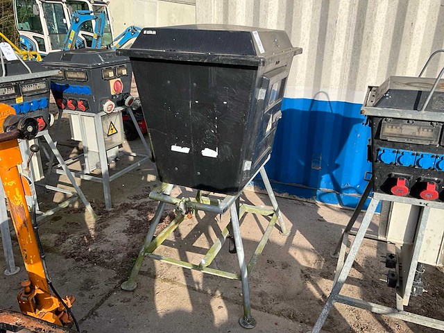 2007 bos master bouwaansluitkast - afbeelding 1 van  8