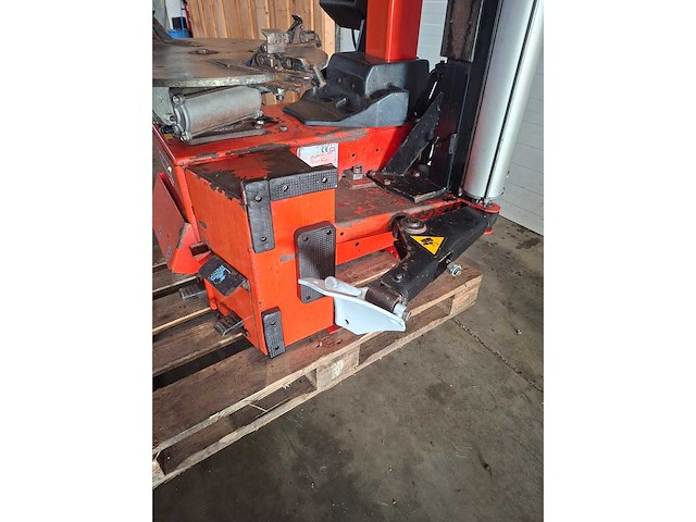 2007 boxer super lx-24” banden de-en montageapparaat - afbeelding 7 van  11