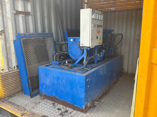 2007 bredenoord brde 26 noodstroomaggregaat in 10ft container - afbeelding 5 van  11