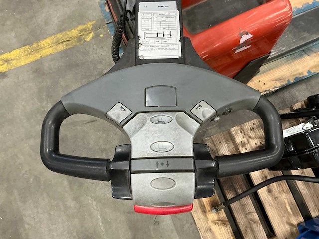 2007 bt hwe 100 stapelaar - afbeelding 3 van  14