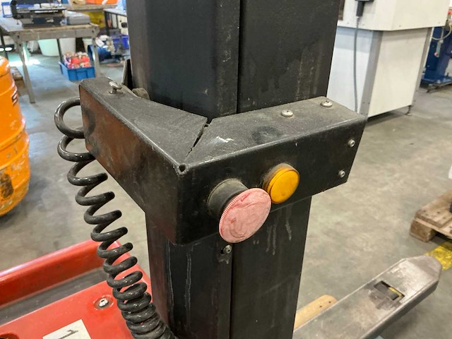 2007 bt hwe 100 stapelaar - afbeelding 4 van  14