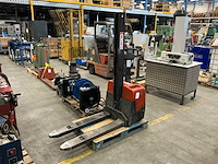 2007 bt hwe 100 stapelaar - afbeelding 1 van  14