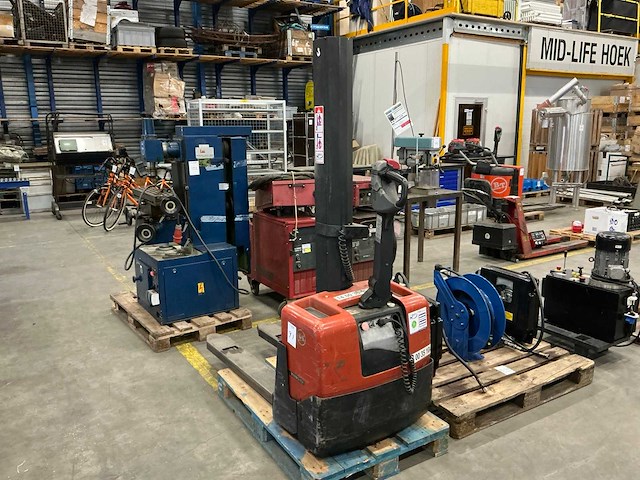 2007 bt hwe 100 stapelaar - afbeelding 7 van  14