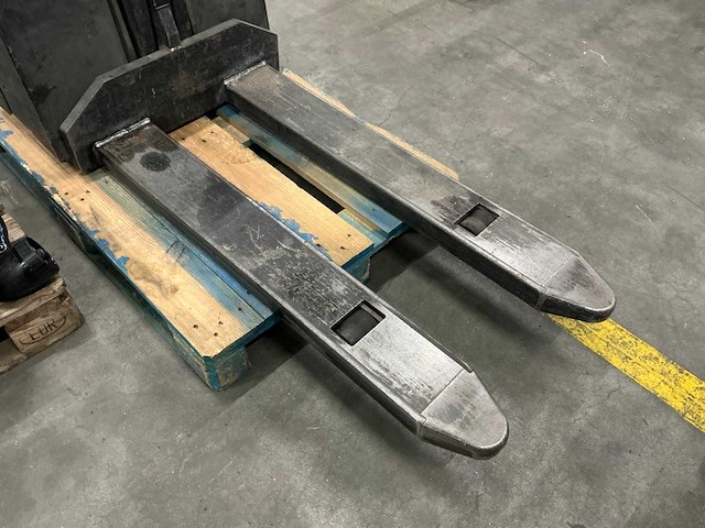 2007 bt hwe 100 stapelaar - afbeelding 9 van  14