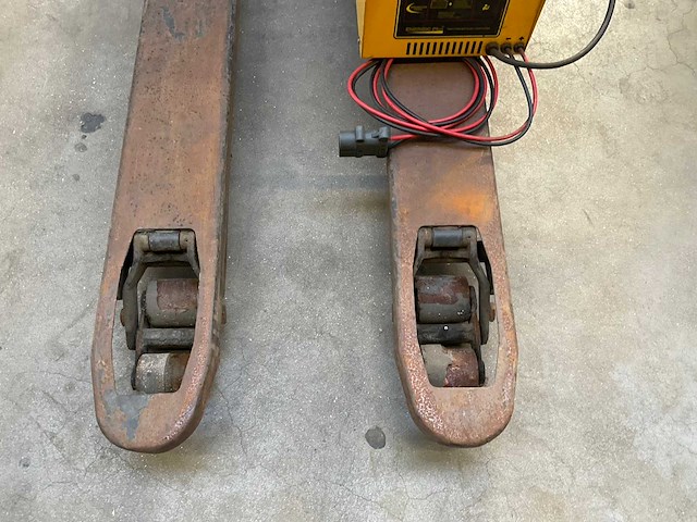 2007 bt lwe 180 elektrische palletwagen - afbeelding 4 van  8