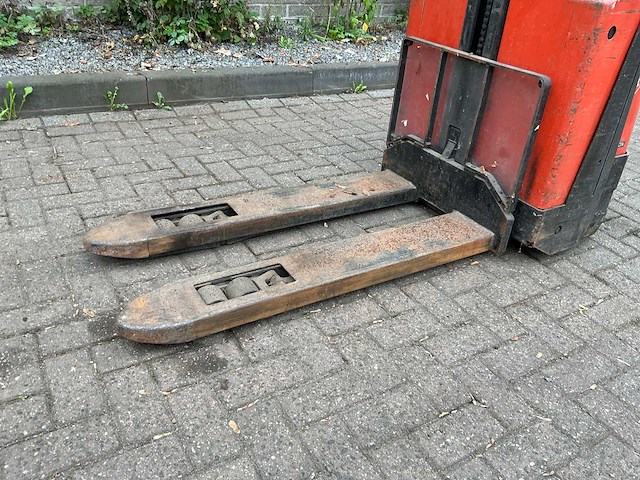 2007 bt swe080l stapelaar - afbeelding 12 van  22