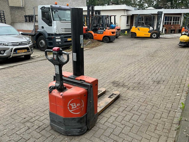 2007 bt swe080l stapelaar - afbeelding 8 van  22