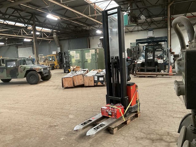 2007 bt swe120 elektrische palletwagen - afbeelding 4 van  7