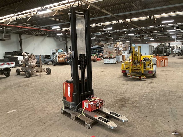 2007 bt swe120 elektrische palletwagen - afbeelding 1 van  7