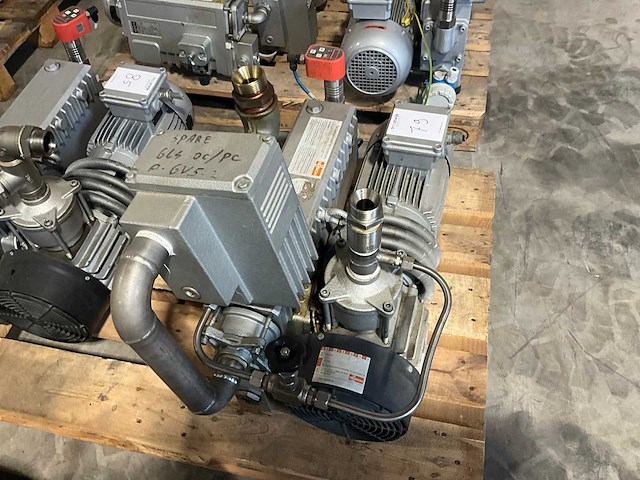 2007 busch r5 re 0063 b 40a vacuümpomp - afbeelding 1 van  1
