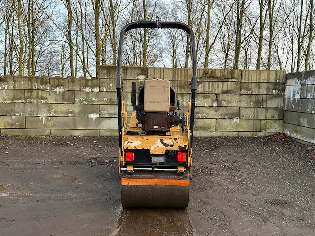 2007 caterpillar cb114 grondwals - afbeelding 18 van  23