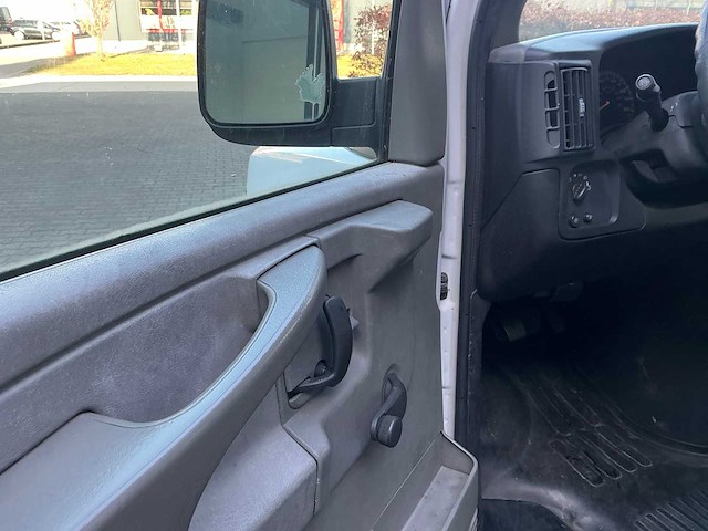 2007 chevrolet express 6.6v8 duramax vrachtwagen - afbeelding 11 van  27