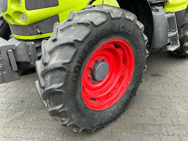 2007 claas arion 610 vierwielaangedreven landbouwtractor - afbeelding 2 van  8