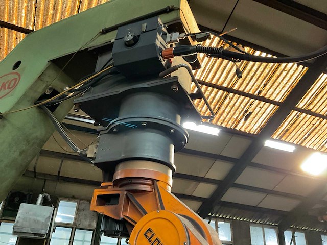 2007 cloos romat 320 lasrobot - afbeelding 40 van  44