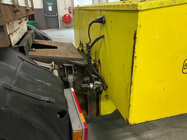 2007 daf ft cf85 vrachtwagen+botsabsorber - afbeelding 7 van  28