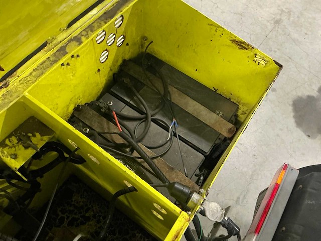 2007 daf ft cf85 vrachtwagen+botsabsorber - afbeelding 9 van  28