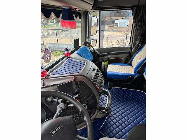 2007 daf xf 105 space cab luxe automaat - afbeelding 7 van  33