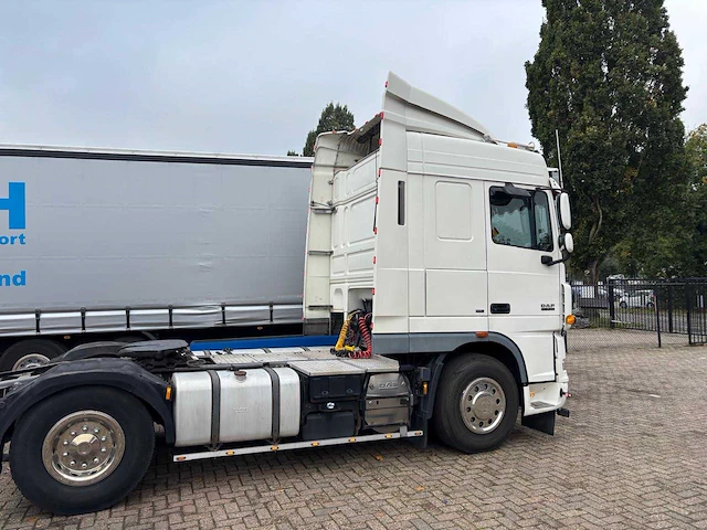 2007 daf xf 105 space cab luxe automaat - afbeelding 30 van  33