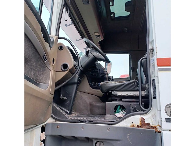 2007 daf xf105 trekker (74113-582) - afbeelding 12 van  15