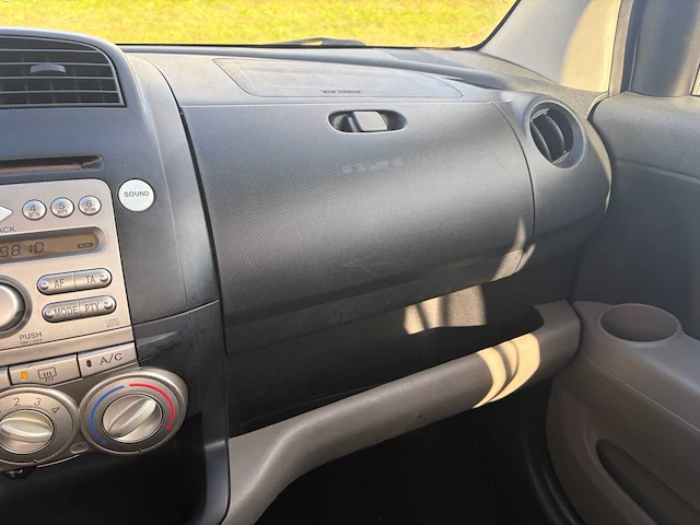 2007 daihatsu sirion 2 1.0-12v trend personenauto - afbeelding 30 van  56