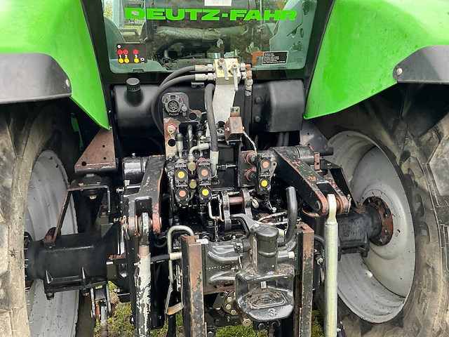 2007 deutz-fahr agrotron k120 vierwielaangedreven landbouwtractor met voorlader - afbeelding 19 van  31