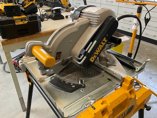 2007 dewalt dw743 afkortcirkelzaagmachine - afbeelding 6 van  7