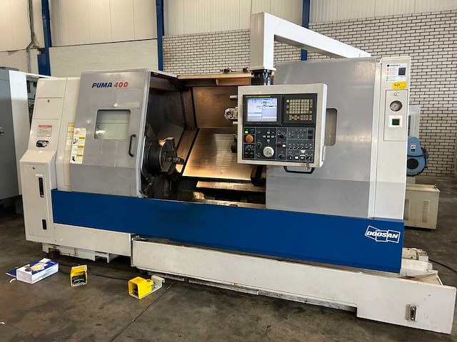 2007 doosan puma 400b cnc-draaibank - afbeelding 15 van  21