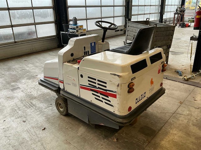2007 dulevo 1100 zelfrijdende veegmachine - afbeelding 9 van  23