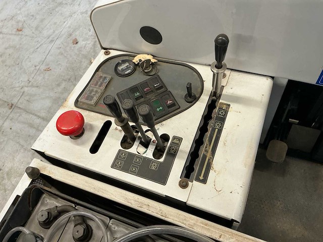 2007 dulevo 1100 zelfrijdende veegmachine - afbeelding 19 van  23