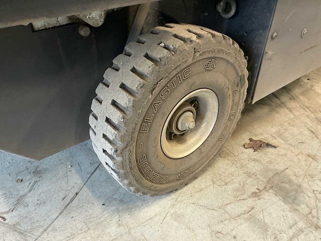 2007 dulevo 1100 zelfrijdende veegmachine - afbeelding 22 van  23