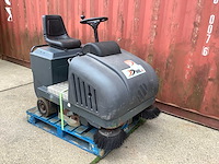 2007 duster dml 1b straatveegmachine - afbeelding 2 van  8