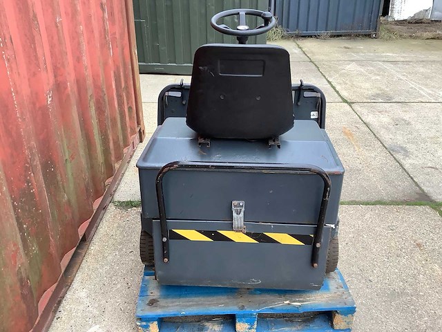 2007 duster dml 1b straatveegmachine - afbeelding 7 van  8