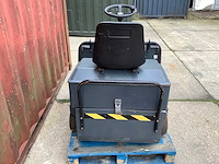 2007 duster dml 1b straatveegmachine - afbeelding 7 van  8