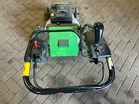 2007 etesia professionele benzine grasmaaier met kawasaki fc180v motor - afbeelding 3 van  3
