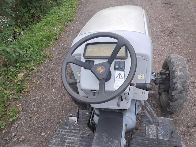 2007 eurotrac - f25-ii 4wd - compacttractor met weidesleep - afbeelding 14 van  16