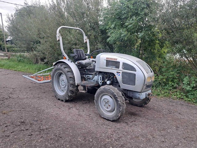 2007 eurotrac - f25-ii 4wd - compacttractor met weidesleep - afbeelding 15 van  16