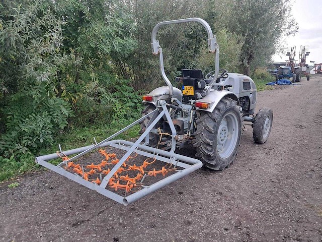 2007 eurotrac - f25-ii 4wd - compacttractor met weidesleep - afbeelding 16 van  16