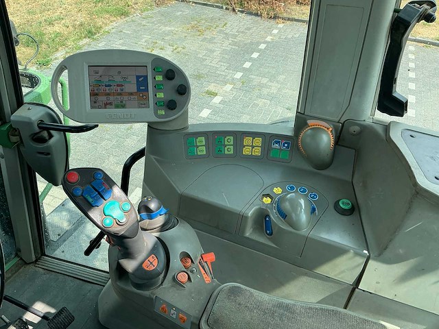2007 fendt 712 vario vierwielaangedreven landbouwtractor - afbeelding 25 van  40