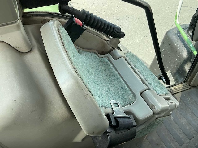 2007 fendt 712 vario vierwielaangedreven landbouwtractor - afbeelding 29 van  40