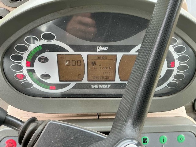 2007 fendt 933 vierwielaangedreven landbouwtractor - afbeelding 12 van  19