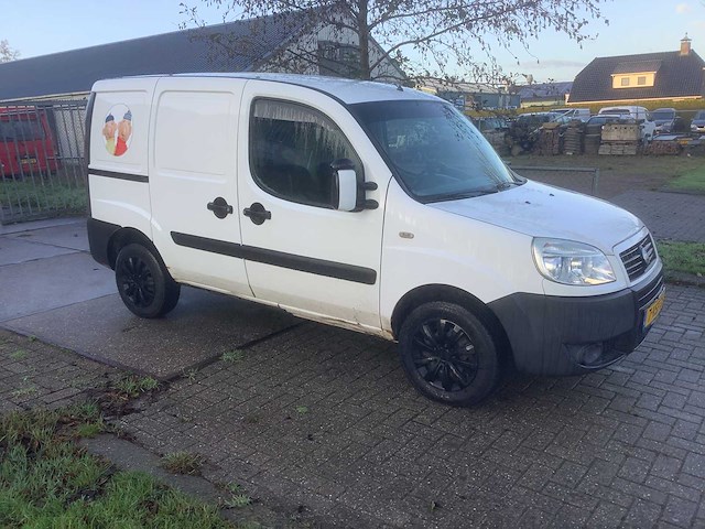 2007 fiat doblo cargo bedrijfswagen - afbeelding 4 van  8
