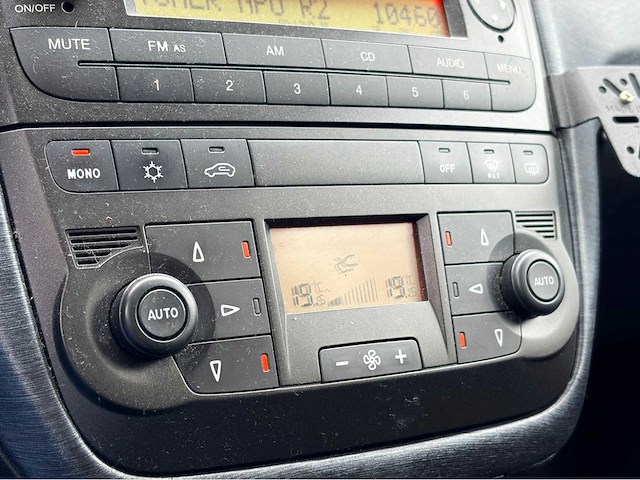 2007 fiat grande punto personenauto - afbeelding 2 van  15