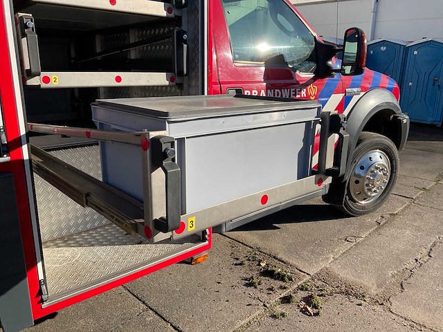 2007 ford f550 hulpverleningsauto - afbeelding 2 van  32