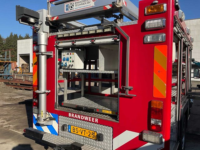 2007 ford f550 hulpverleningsauto - afbeelding 3 van  32