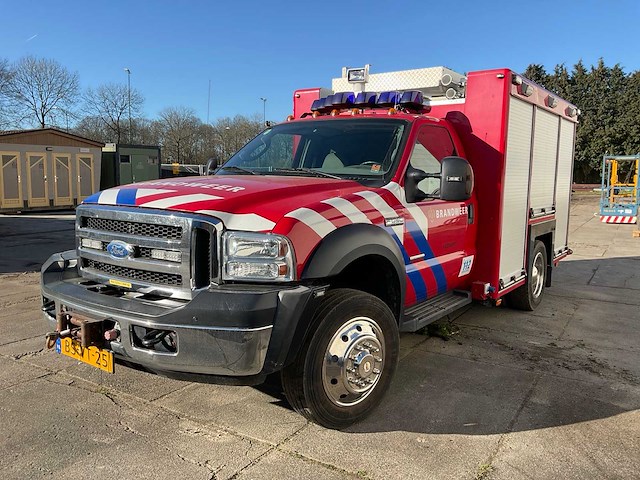 2007 ford f550 hulpverleningsauto - afbeelding 1 van  32