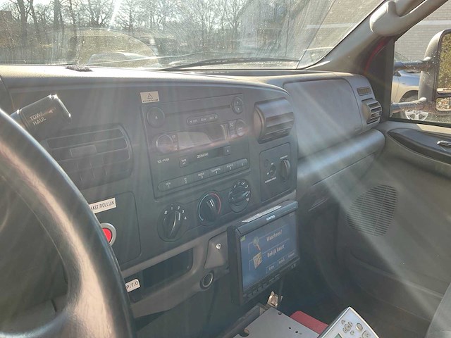 2007 ford f550 hulpverleningsauto - afbeelding 12 van  32