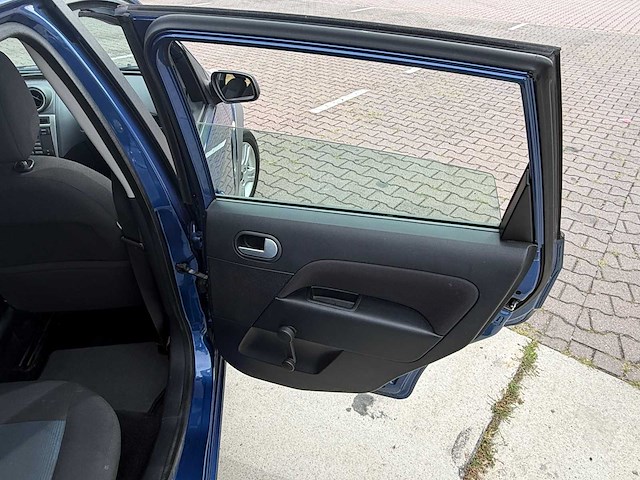 2007 ford fiesta 1.4-16v crossroad personenauto - afbeelding 41 van  50